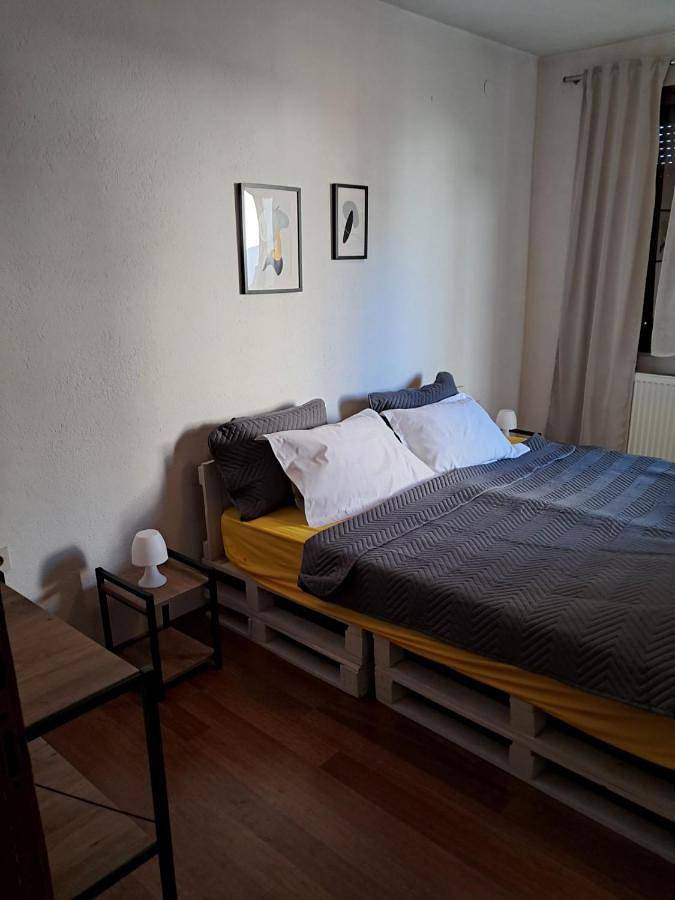 Appartement de vacances pour 6 personnes, avec Balcon et Terrasse ainsi que Jardin et Vue