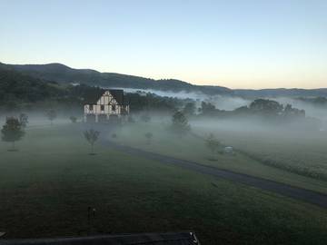 Cabin for 4 Guests in Fauquier County, Picture 1