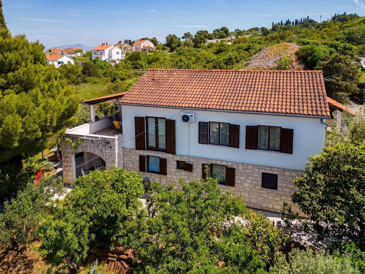 3-Zimmer-Haus mit Terrasse und Meerblick Sutivan (Brac in Sutivan, Brac