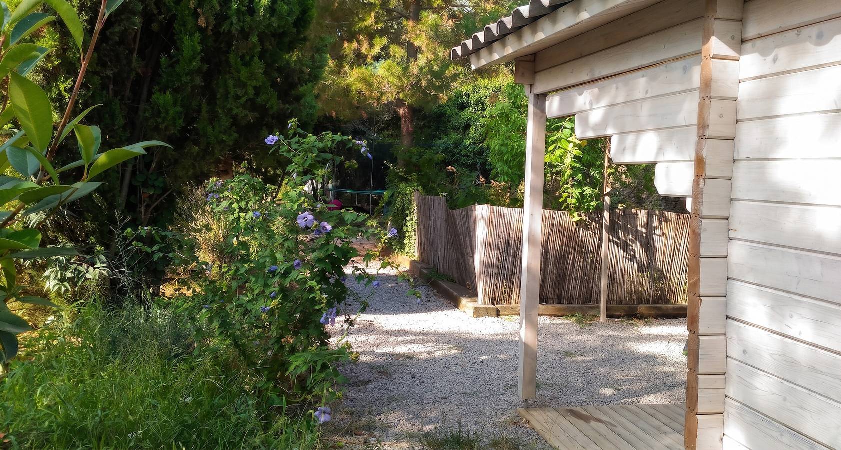 Charming Chalet in Poussan with Private Garden and Bbq in Poussan, Mediterranean Coast (France)