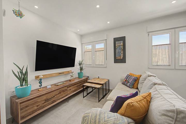 Apartamento entero, Apartamento 'La Estrella Del Cabo' con Wi-Fi y aire acondicionado in San Miguel de Cabo de Gata, Almería