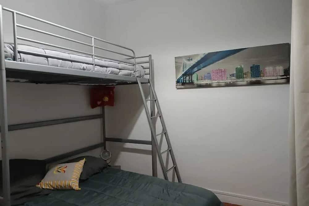 Entire apartment, Homerez - Apartment in Lézignan-Corbières in Lézignan-Corbières, Narbonne region