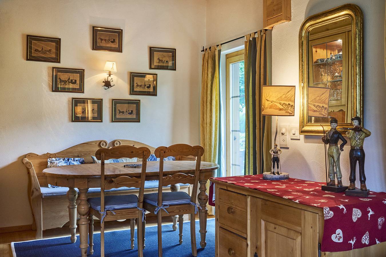 Entire apartment, "Apartment Sina" with Balcony & Wi-Fi in Klosters-Serneus, Plessur alps
