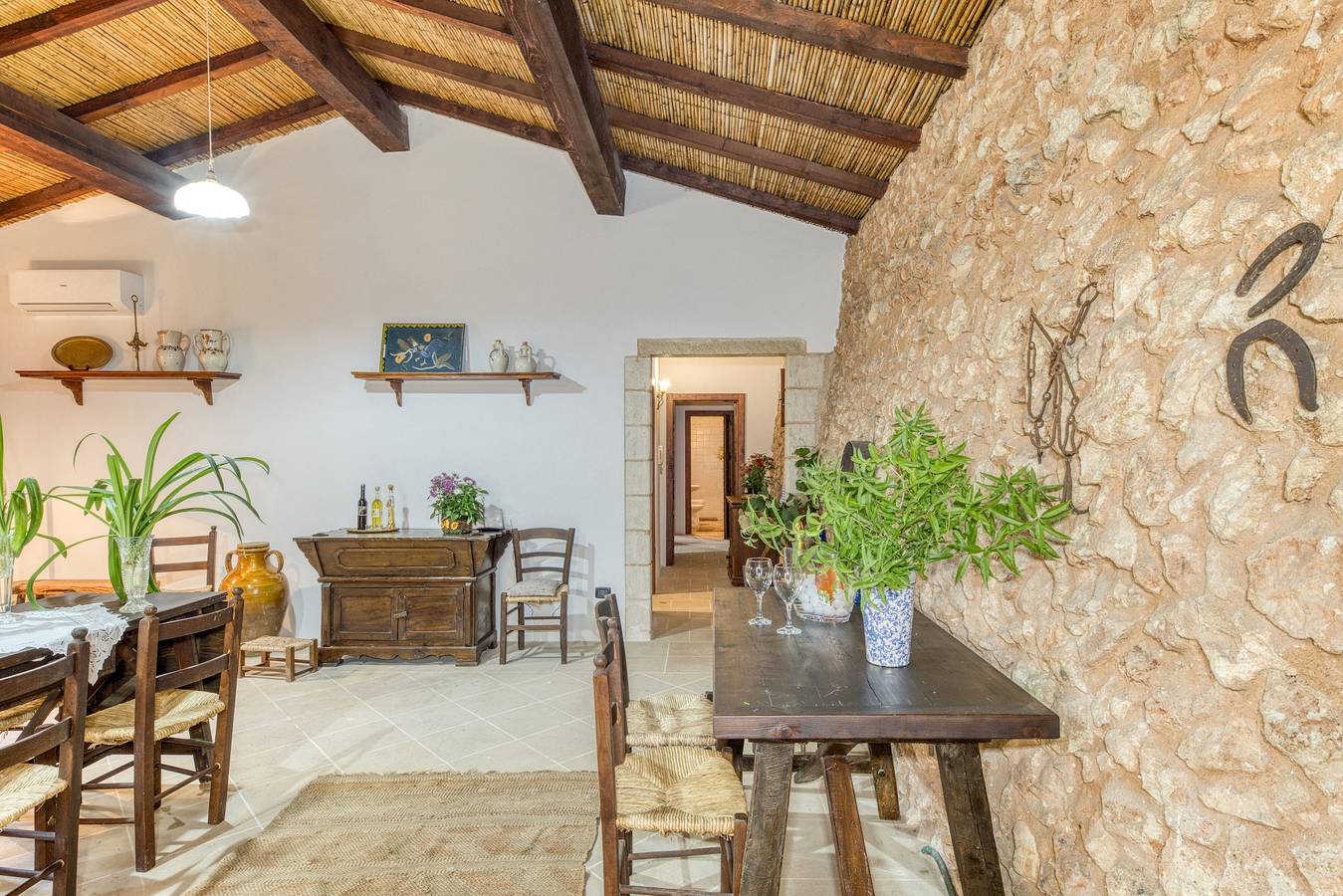 Landhaus 'Pizzola' mit privater Terrasse, Wlan und Klimaanlage in Nociglia, Lecce Provinz