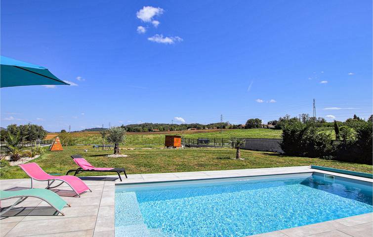 Maison de vacances pour 8 personnes, avec jardin ainsi que piscine et terrasse, adapté aux familles dans l' Isère - 2