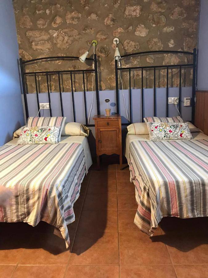 Location de vacances pour 3 personnes, avec piscine ainsi que jardin et terrasse, adapté aux familles à Amposta - 4