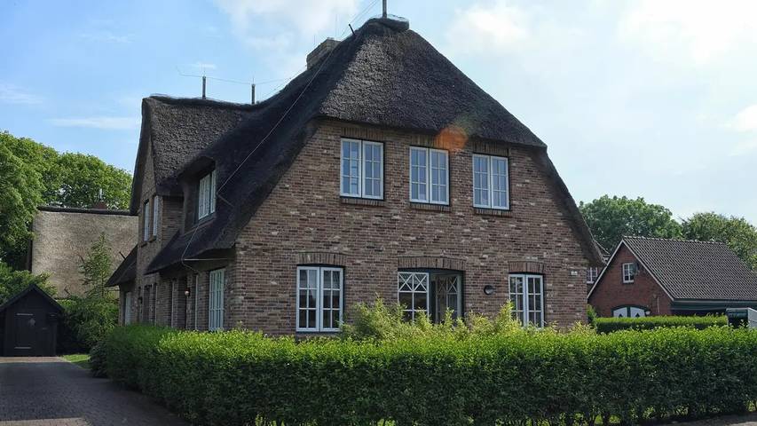 Ferienhaus für 4 Personen, mit Garten und Sauna sowie Terrasse in Midlum - 2