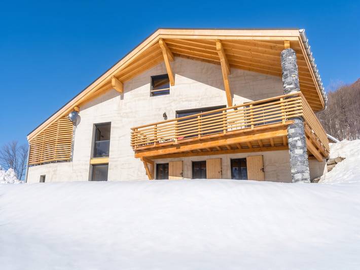 Chalet pour 15 personnes, avec terrasse et jardin