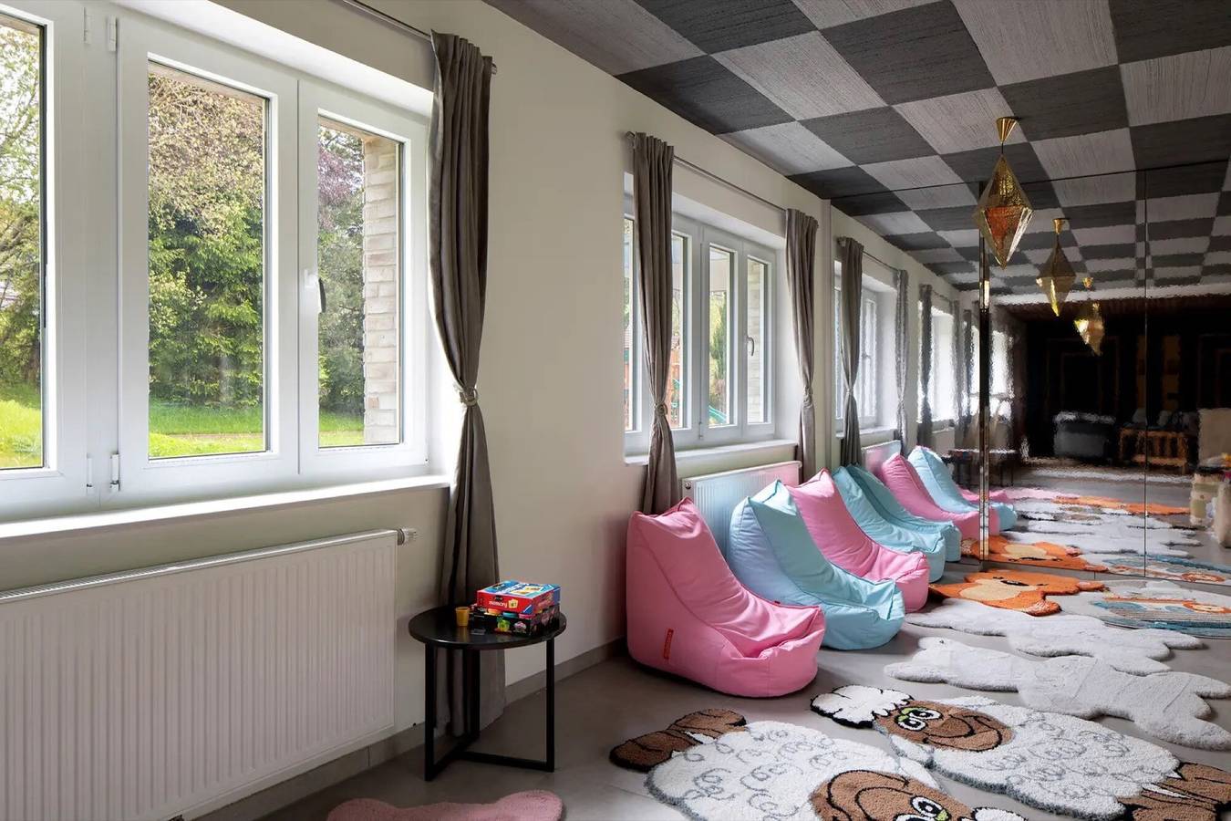 Eigene Villa 'Skylodges' mit 9 Wohnungen und Bergblick, Garten sowie Wlan in Hofsgrund, Oberried