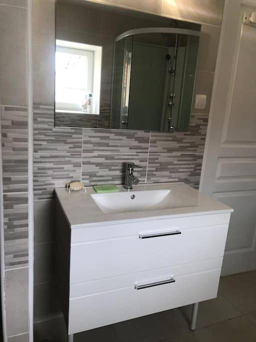 Location de vacances pour 4 personnes, avec terrasse à Saint-Thégonnec - 3