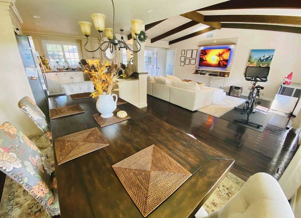 Charming Ranch w/spa, 1/2 acre near Miramar Beach in Montecito, Santa Barbara County