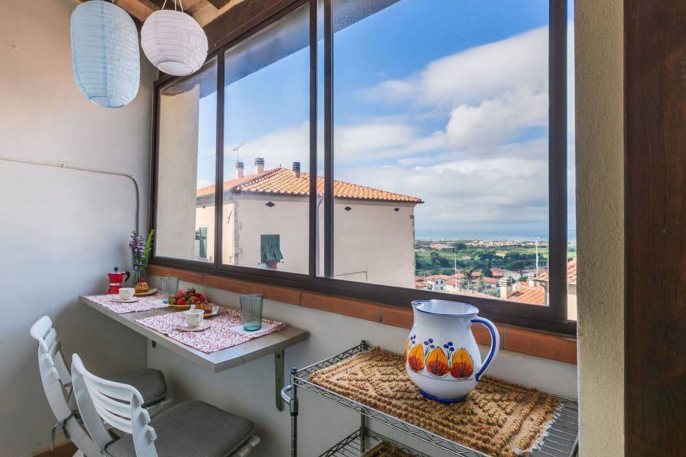 Appartamento intero, Elegante appartamento per 4 ospiti con Wifi, balcone, animali ammessi e parcheggio in Rosignano Marittimo, Costa degli Etruschi