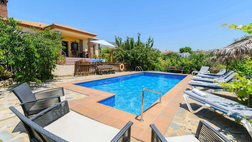 Chalet para 7 personas, con piscina en Antequera - 3