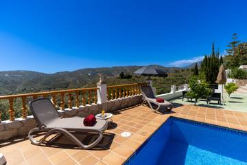 Villa for 4 People in Frigiliana, Costa del Sol, Photo 2
