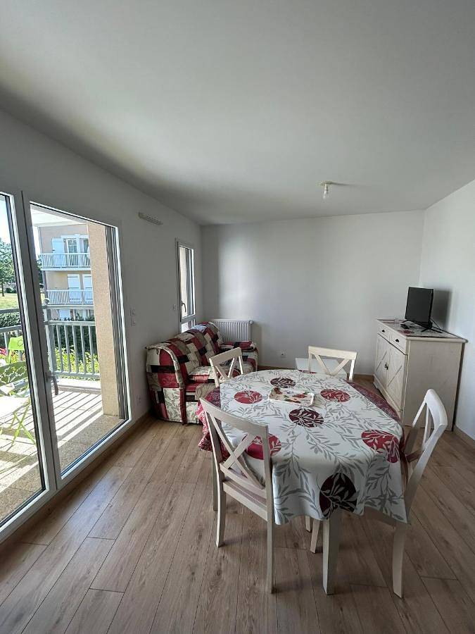 Appartement de vacances pour 4 personnes, avec balcon et jardin