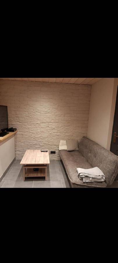 Gîte pour 2 personnes, avec terrasse et vue à Oye-et-Pallet - 2