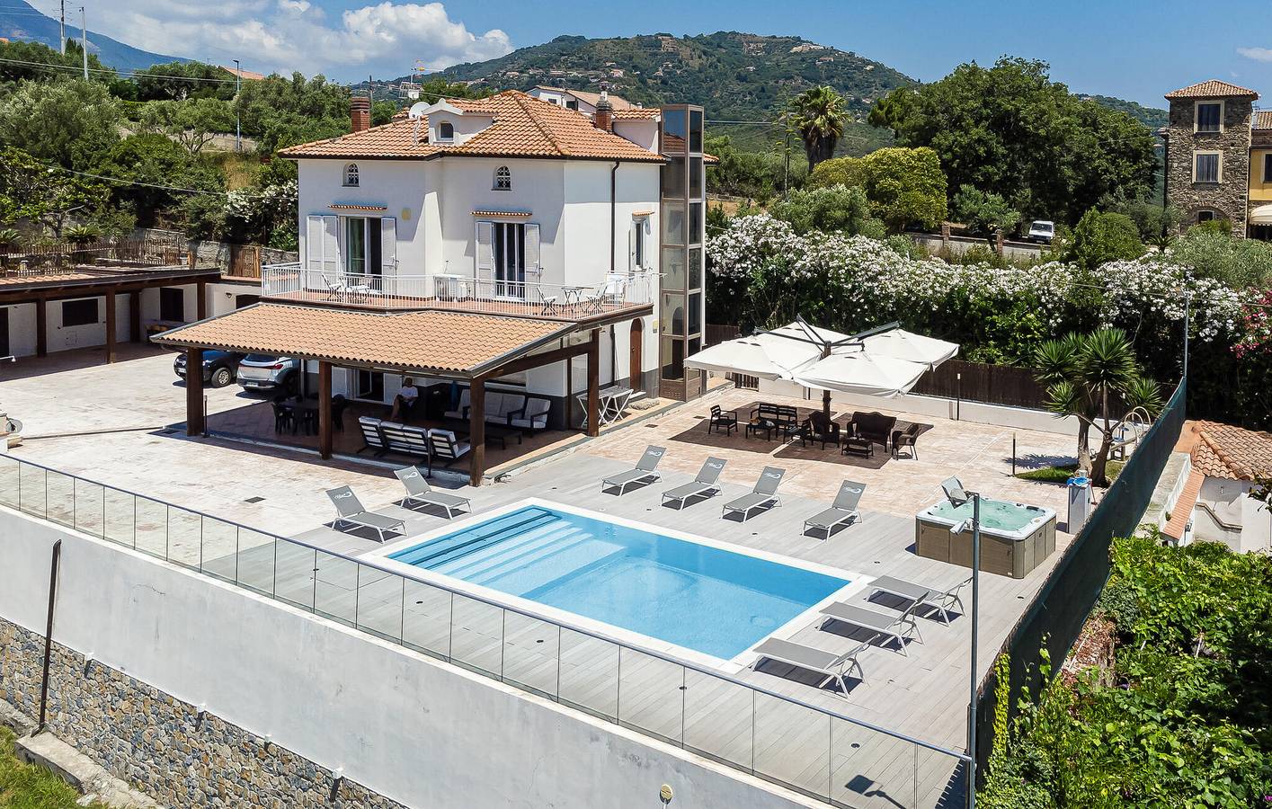 Gemütliches Strand-Apartment mit AC, Terrasse, Parkplatz & WiFi in Marina di Casal Velino, Cilento