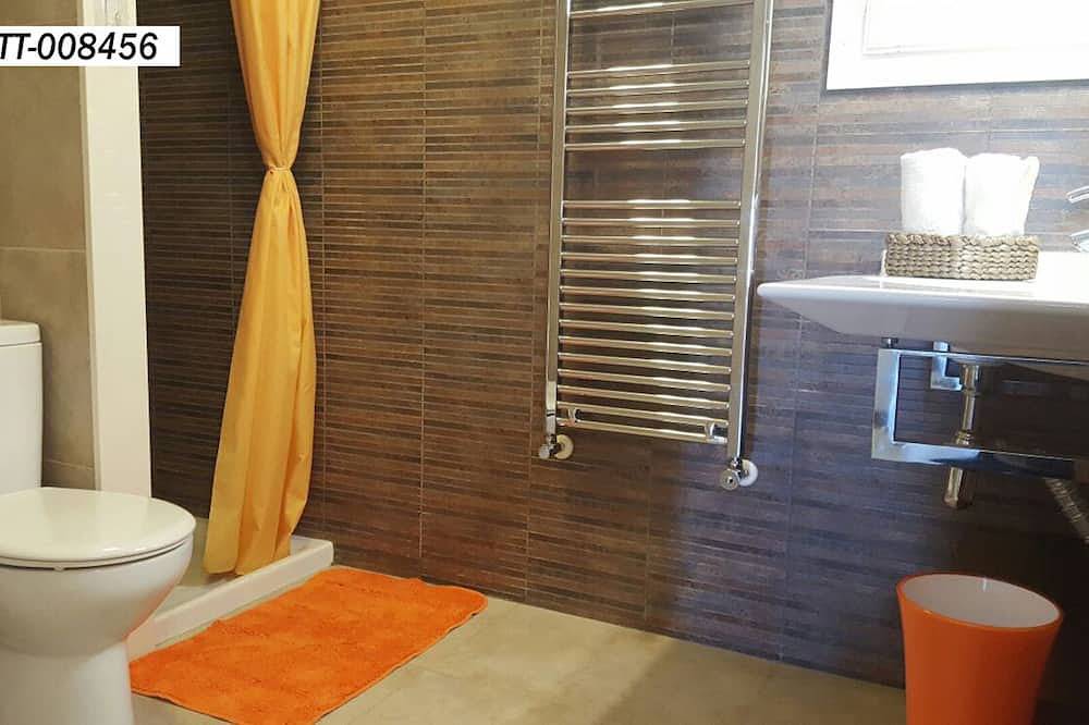 Casa Jardi con piscina privada 1 Km de la Playa Golf Port Aventura \nferrari Land in Salou, Costa Dorada