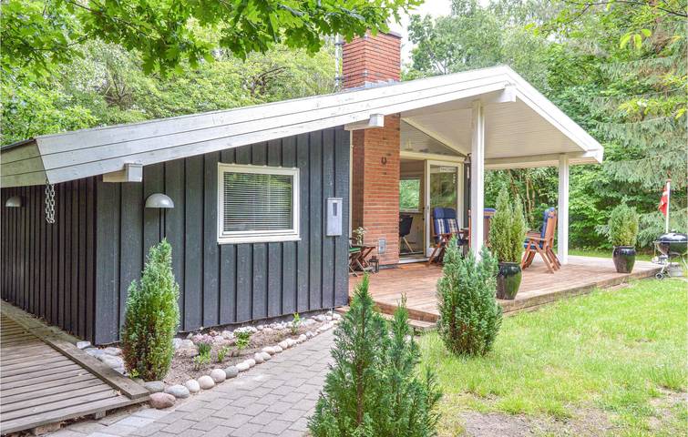 Ferienhaus für 6 Personen mit Terrasse in Udsholt Strand, Kattegat Küste