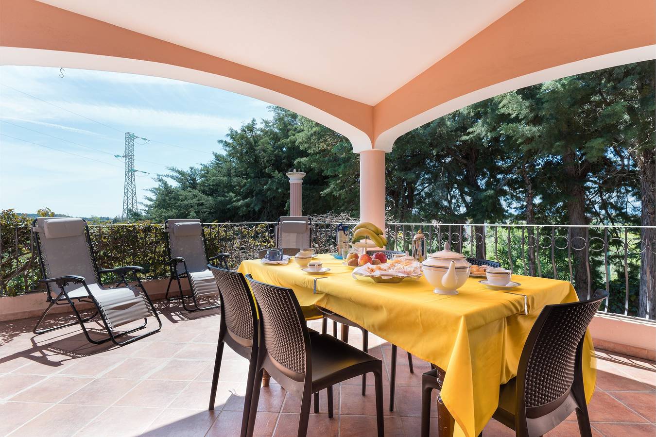 Ferienhaus „Residenza Le Magnolie“ mit Terrasse, Gemeinschaftsgarten und Wlan in Orosei, Golf von Orosei
