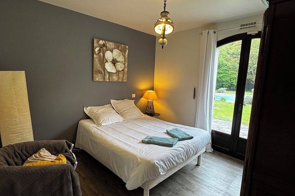 Magnifique Villa de 14 Pers Piscine Chauffée, Jacuzzi, Sauna in Saint-Martin-des-Champs (Yonne), Auxerre und Umgebung