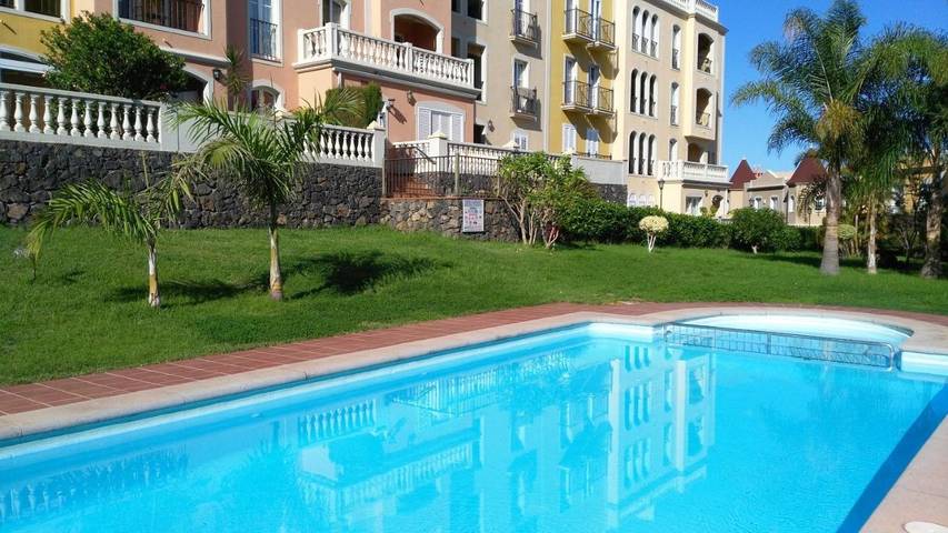 Apartamento para 4 personas, con vistas además de piscina y jardín en La Quinta