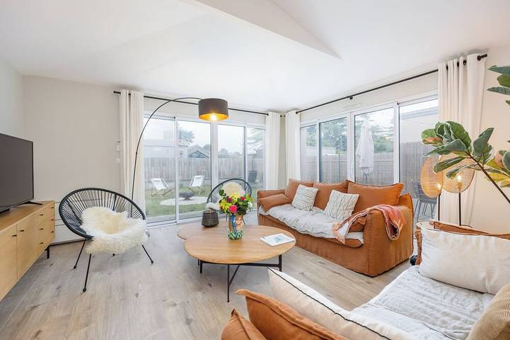 Location de vacances pour 8 personnes, avec jardin dans Plage Longchamp