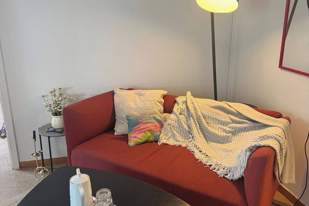 Ganze Wohnung, Gemütliche 2-Zimmer-Wohnung im Zentrum von Rågsved, Stockholm in Schwedische Ostsee