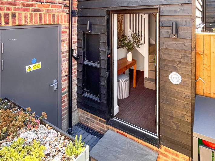 Apartment for 4 people, with garden in Canterbury