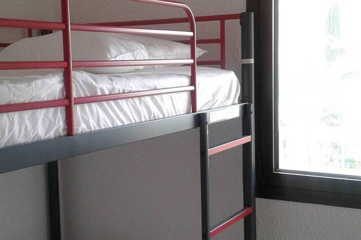 Appartement entier, Plage à pied, 2 chambres, clim wifi, bien équipé in La Coudoulière, Six-Fours-les-Plages