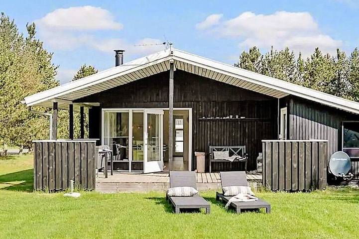 Ferieudlejning for 6 personer i Hals