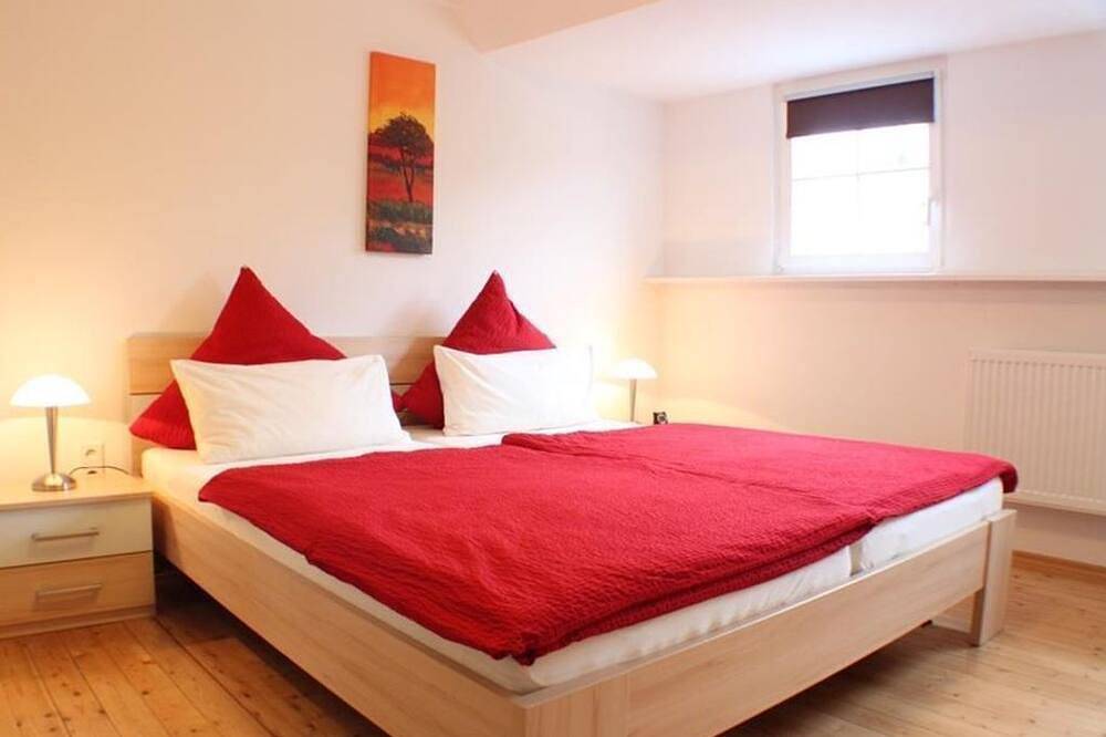 Ganze Wohnung, Albertus 6 - 1 Schlafzimmer - klimatisiert - Albertushaus in Speyer, Rheinebene