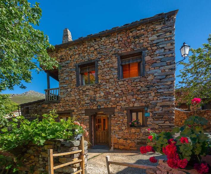 Casa rural para 4 personas, con Terraza y Jacuzzi además de Jardín y Vistas en Provincia de Guadalajara