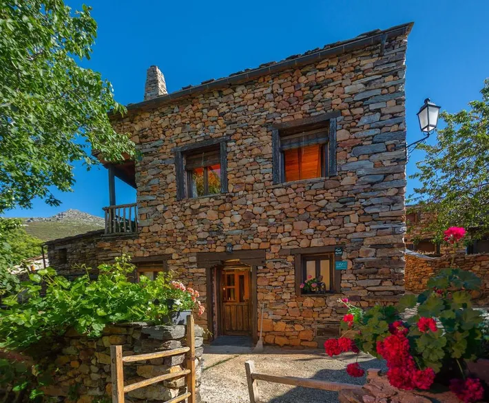 Casa rural para 4 personas, con jacuzzi y jardín - 1