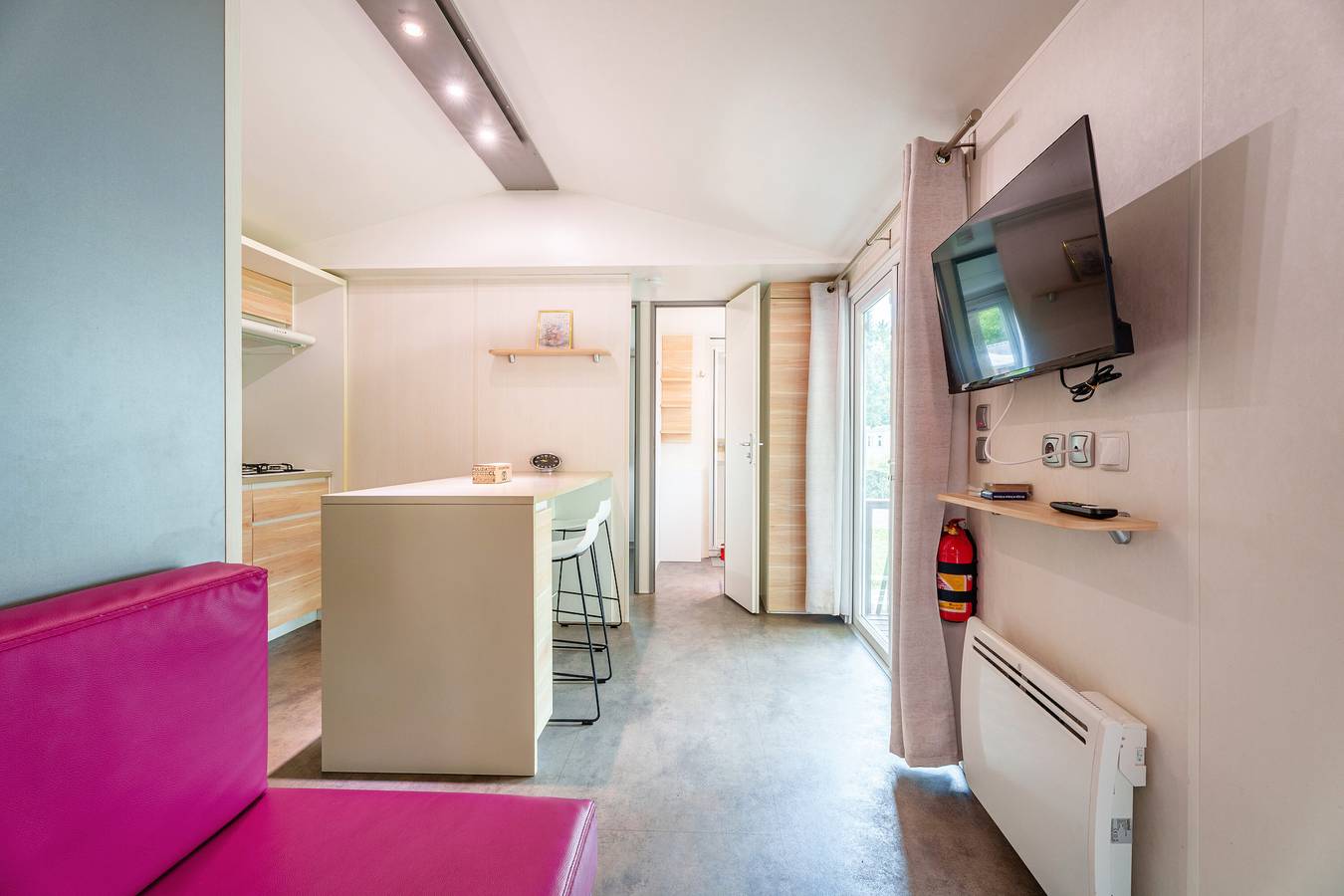 Appartement entier, Appartement 'Lydia's Mobilhome' avec piscine commune, terrasse privée et jardin privé in Boofzheim, Région de Sélestat-Erstein