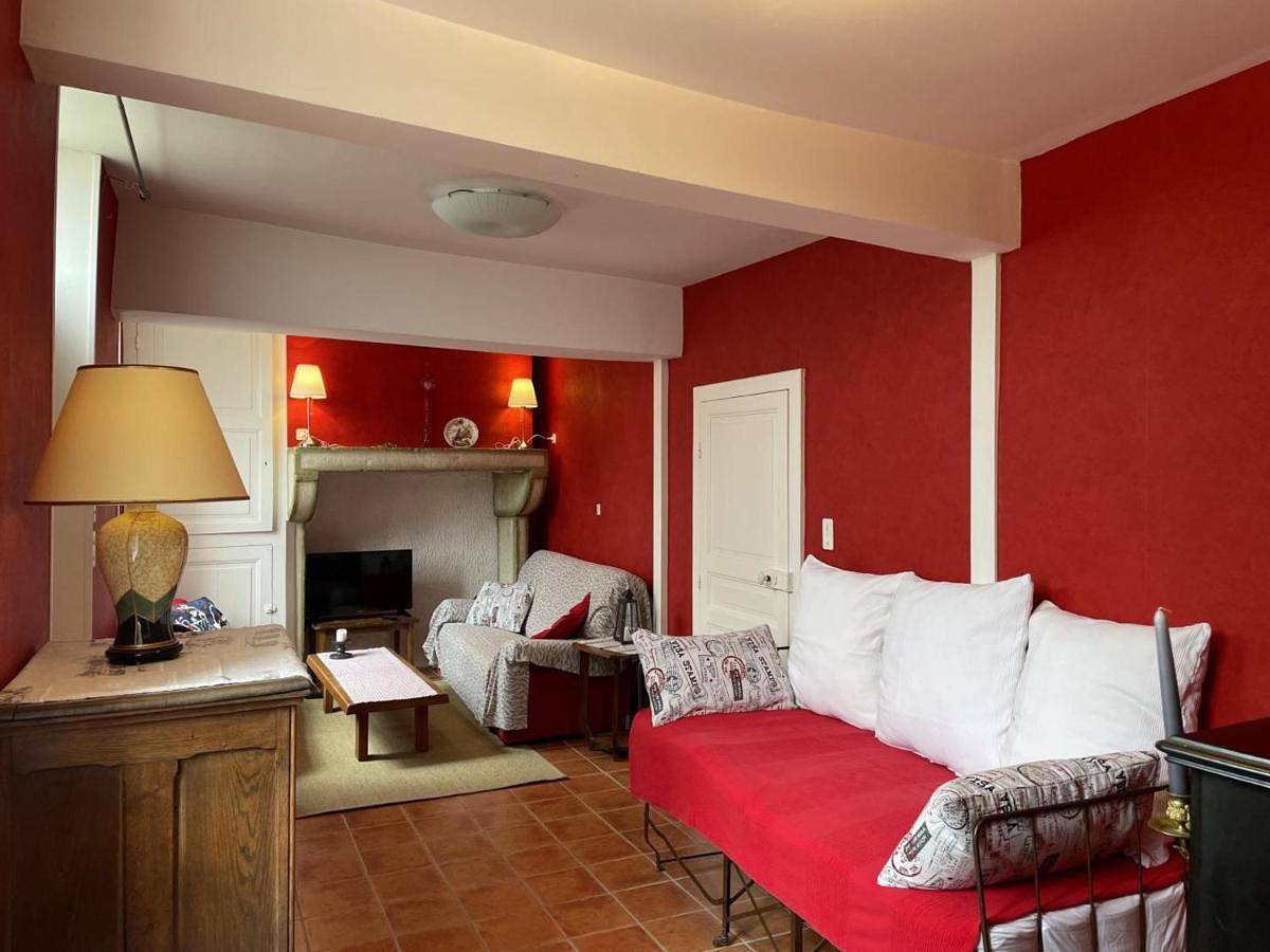 Holiday Home (4 Adults) in Broût-Vernet, Région de Vichy