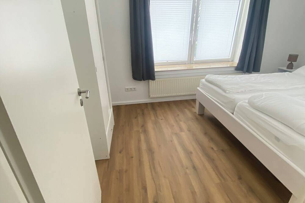 Familienfreundlich mit Garten & Privaten Parkplatz Monteure & Gruppen geeignet in Oldenburg, Niedersachsen