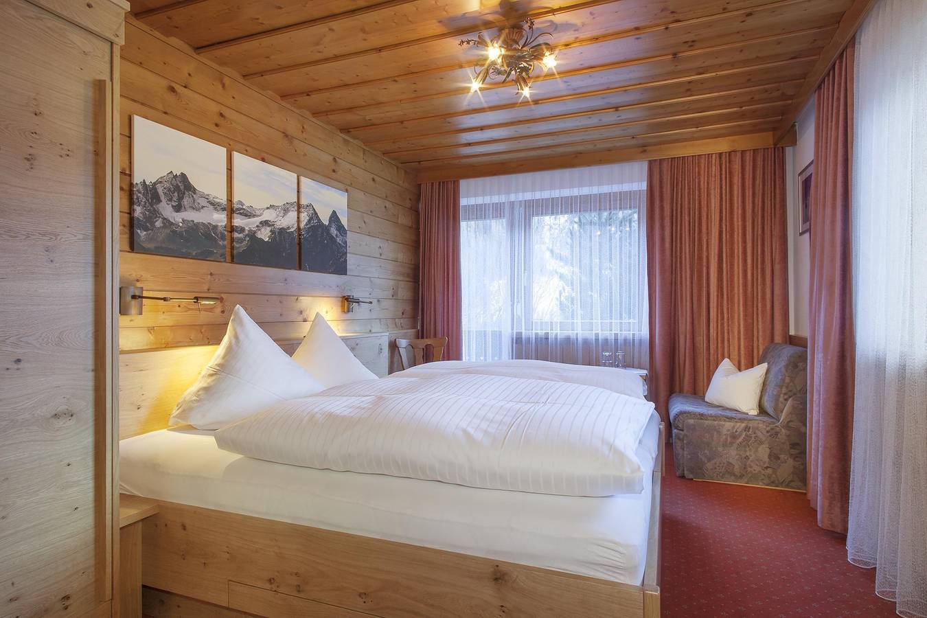 Doppelzimmer mit Dusche, Wc in Lechtal Alps, Sankt Anton am Arlberg