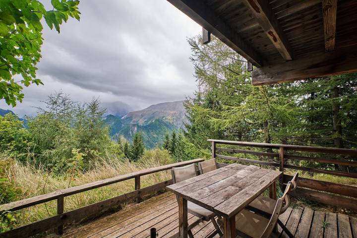 Geheel appartement, Appartement 'Les Vallons' met uitzicht op de bergen, privéterras en Wi-Fi in Villard-Reculas, Écrins Nationaal Park
