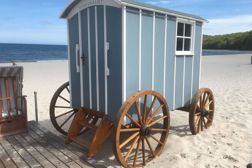 Ganze Wohnung, Landidyll - neu renoviertes Ferienhaus in Kluis, Rügen