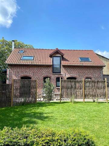 Gîte pour 6 personnes, avec jardin et sauna ainsi que terrasse et jacuzzi à Fromelles