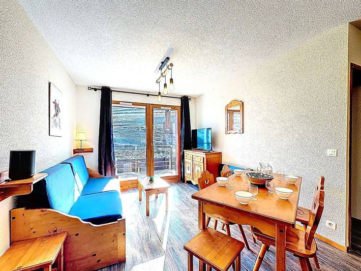 Chalet pour 6 personnes, avec balcon et piscine dans Le Corbier