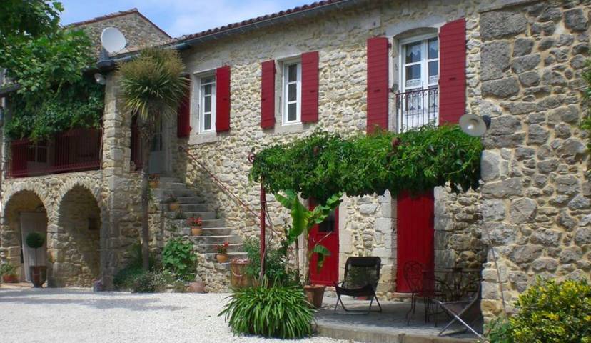 Location de vacances pour 3 personnes, avec jardin et piscine à Saint-Jean-de-Maruéjols-et-Avéjan - 2