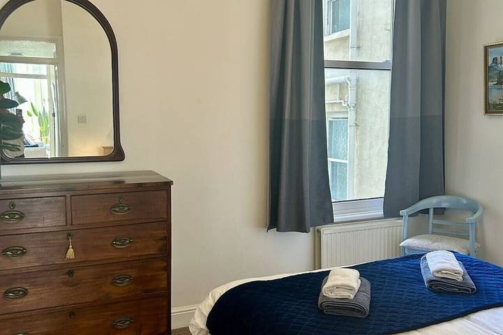 Ganze Wohnung, Seaview Retreat & Private Parking Southsea in Southsea, Portsmouth