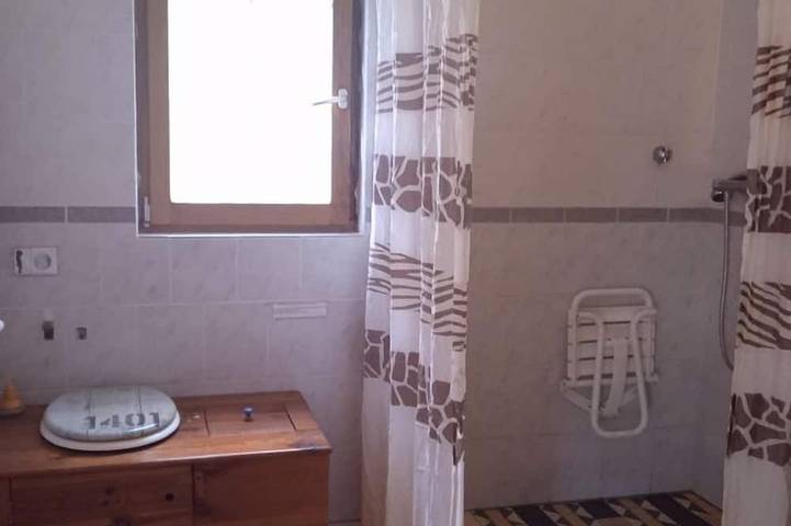 Gîte pour 2 personnes, avec jardin et terrasse dans Gennes-Val-de-Loire - 2