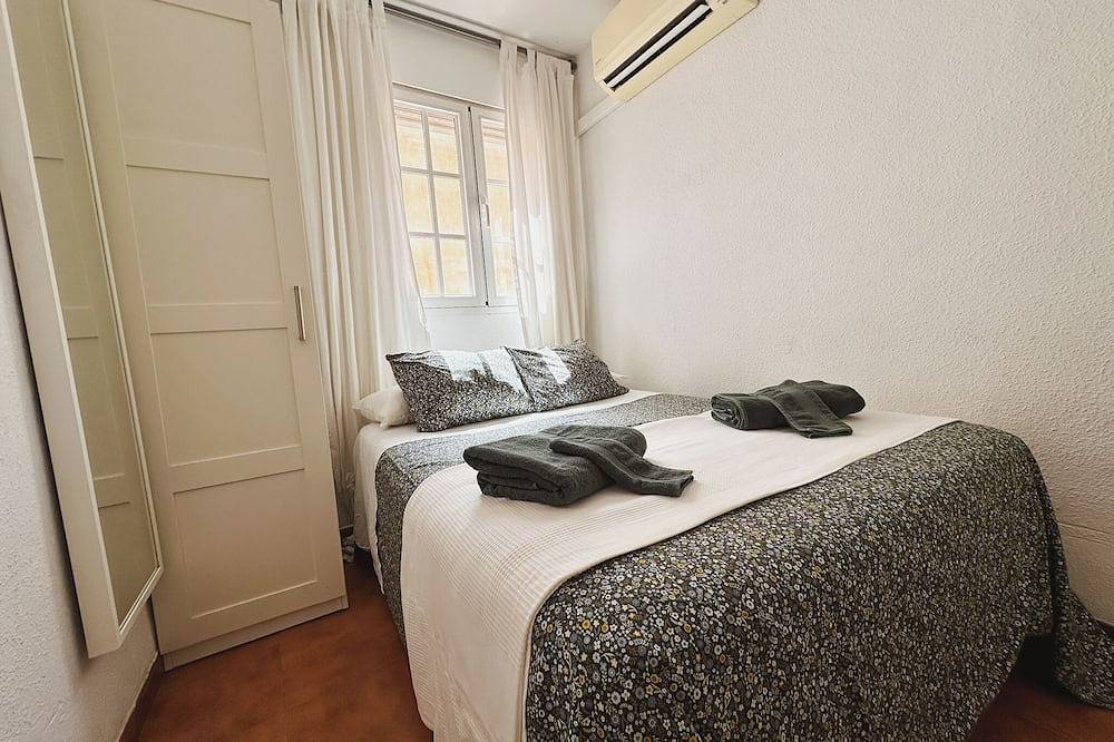 Amazing House At The Historical City Center, Solarium Terrace & Patio in Malaga Centro Historico, Malaga