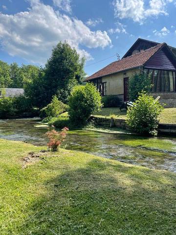Gîte pour 2 personnes, avec vue ainsi que jardin et terrasse à Saint-Martin-le-Gaillard