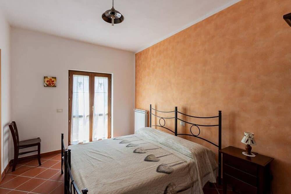 Farmhouse in Medieval Village in Irpinia in Rocca San Felice, Avellino Provinz