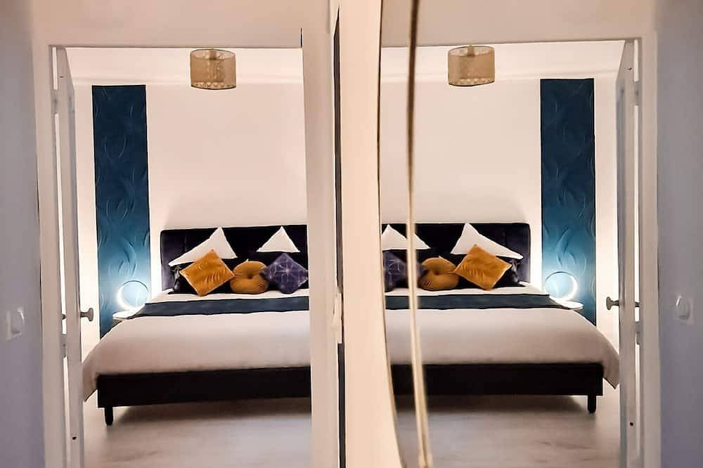 Entire apartment, L'art Déco 3 Wifi,netflix,disney+coeur de Bastide in Villefranche-de-Rouergue, Massif Central