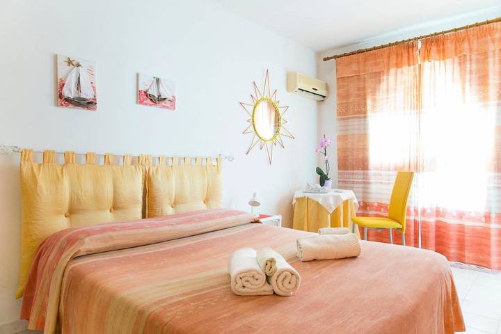 Chambre d’hôte pour 3 personnes, avec Balcon et Terrasse dans Calasetta